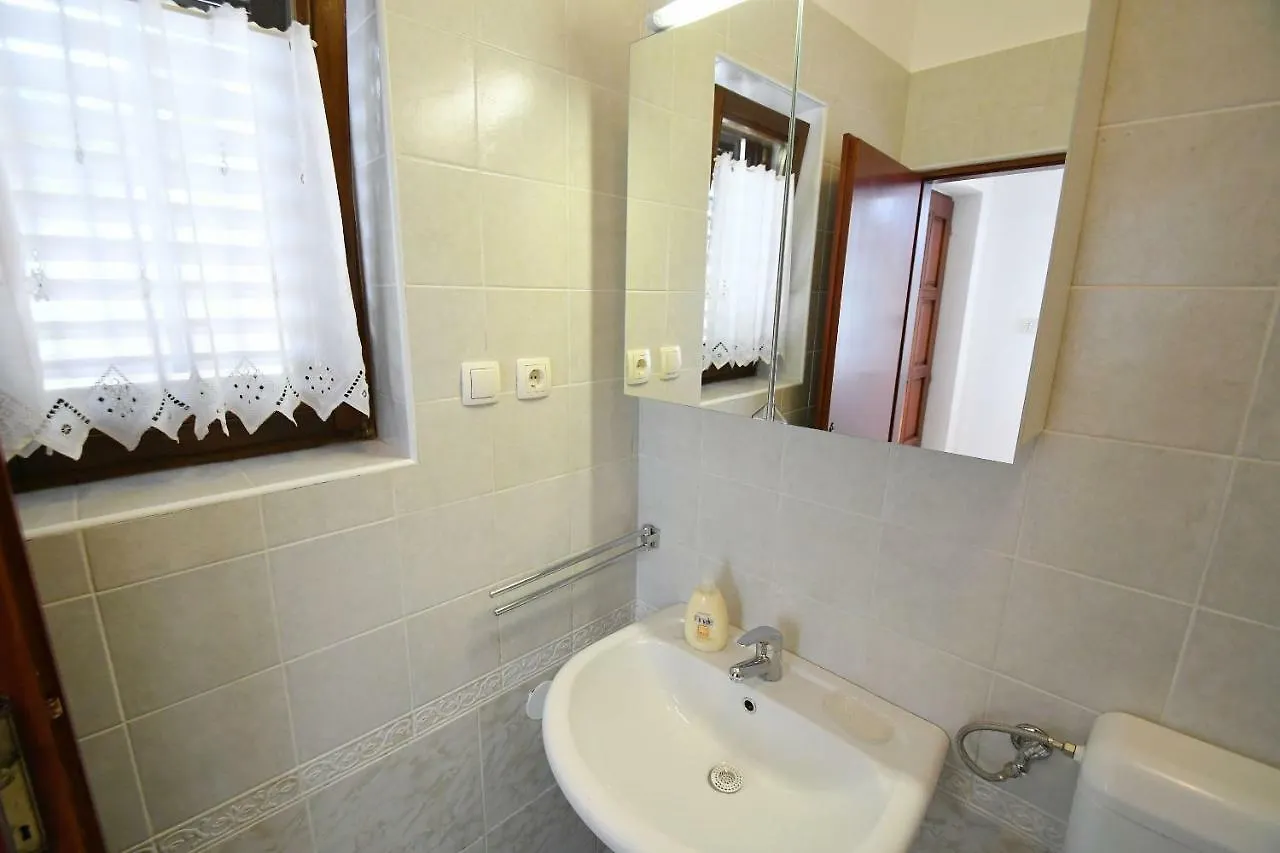 Studio Apartman Kris Marinici  0*, Marinici (Primorsko-Goranska)